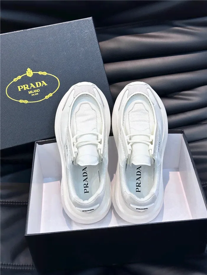 Кожаные кроссовки Prada Garnet 2023 Suede белые-4