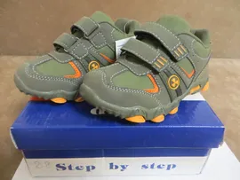 Кроссовки Step by Step